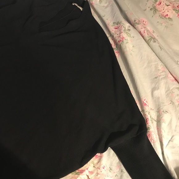 GIVENCHY Paris Wool Sweater - Picture 13 of 13